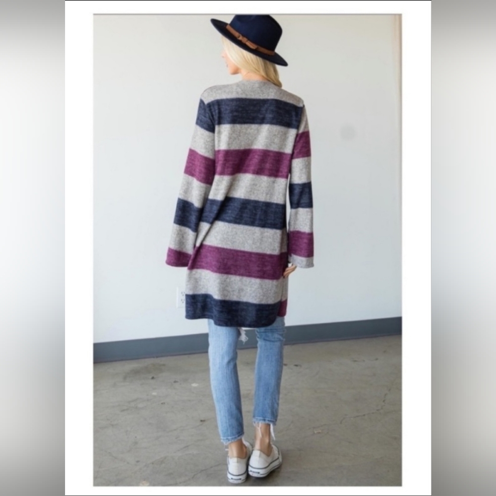 Color Block Cardigan - Picture 4 of 7